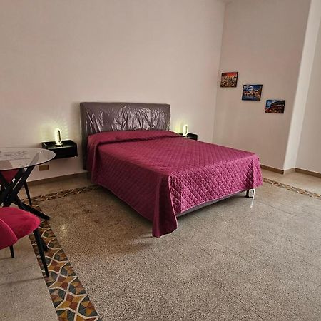 B&B Piazza Ragusa Рим Екстериор снимка