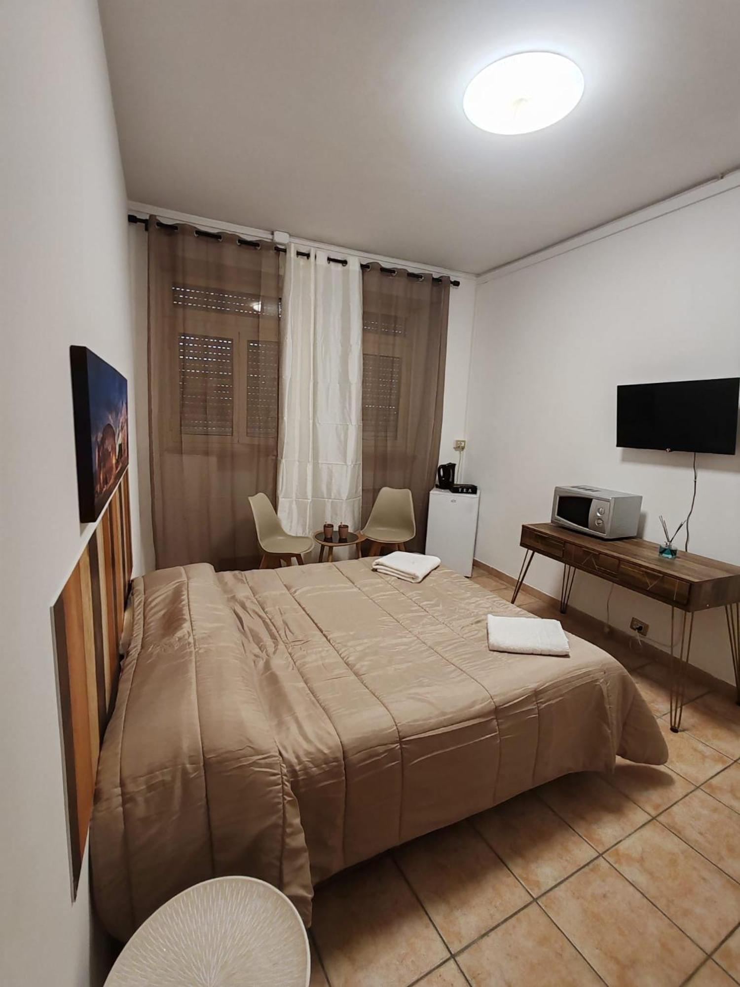 B&B Piazza Ragusa Рим Екстериор снимка