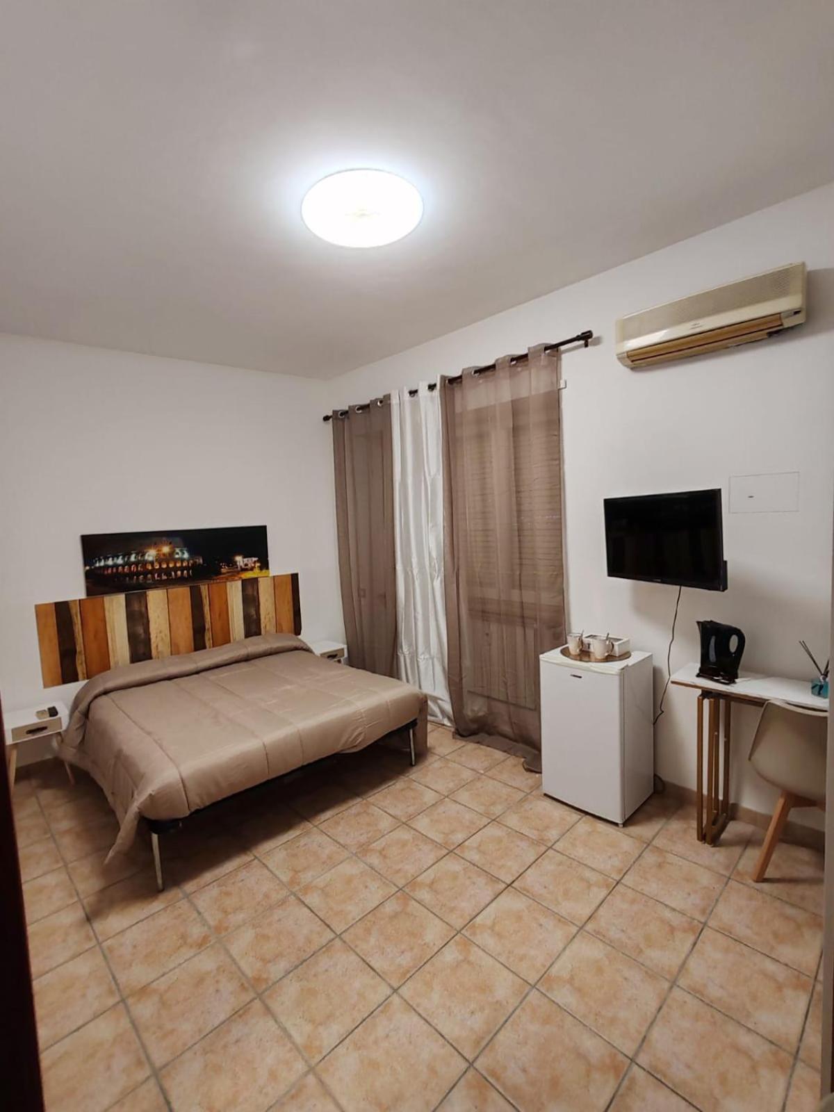 B&B Piazza Ragusa Рим Екстериор снимка