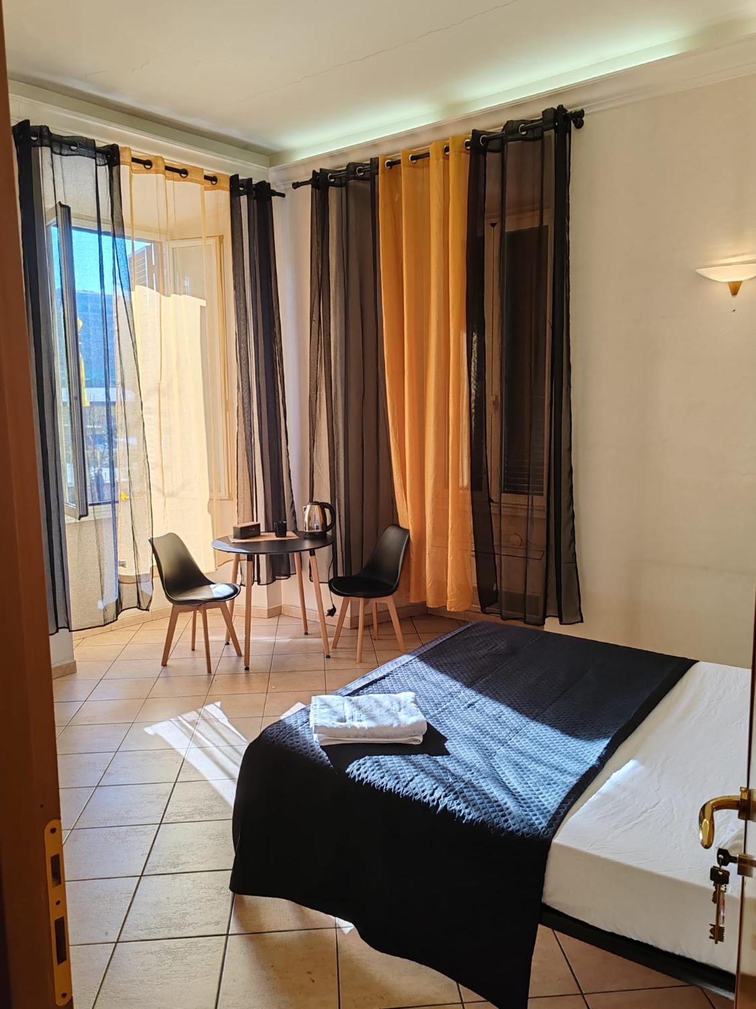 B&B Piazza Ragusa Рим Екстериор снимка