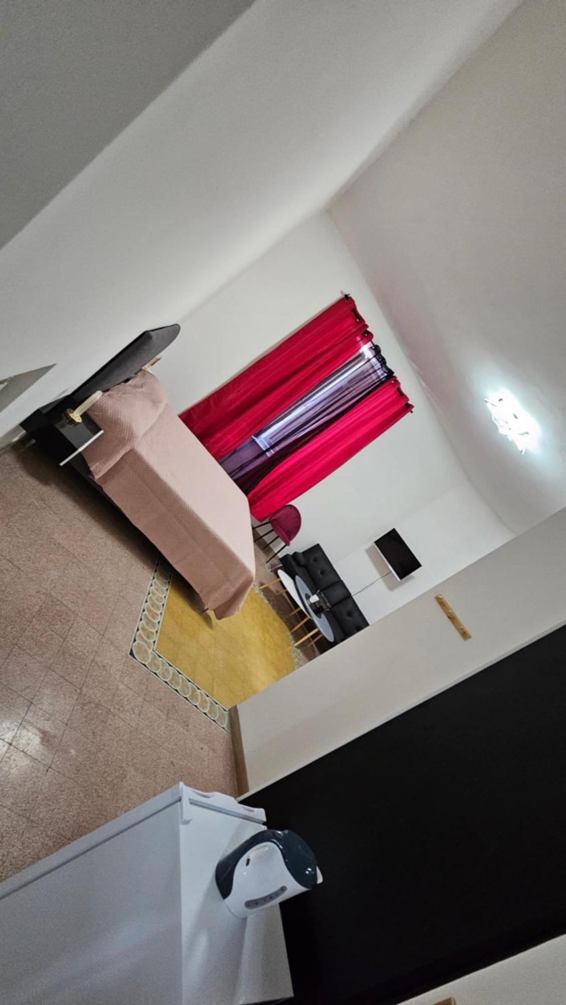 B&B Piazza Ragusa Рим Екстериор снимка