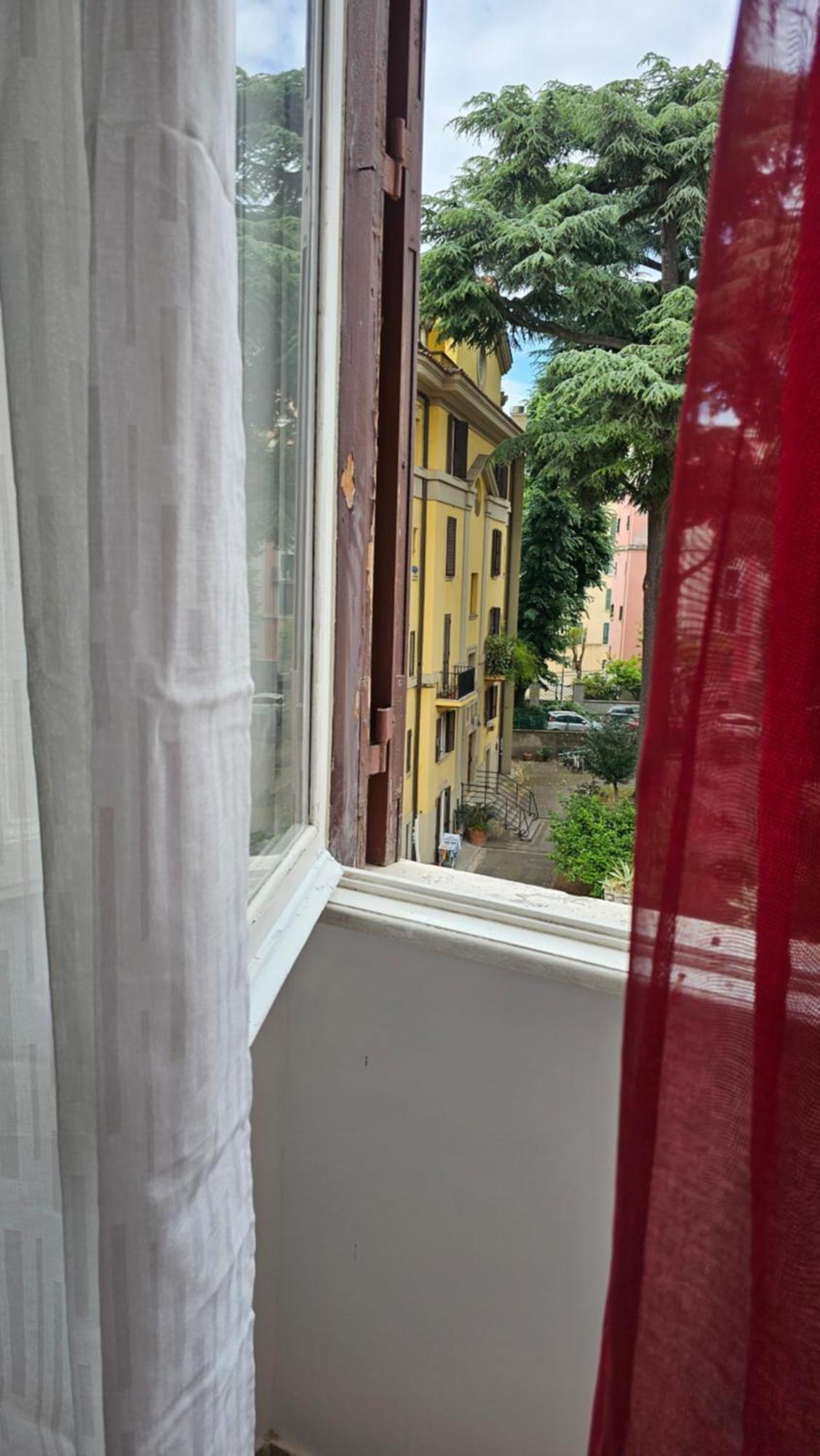 B&B Piazza Ragusa Рим Екстериор снимка