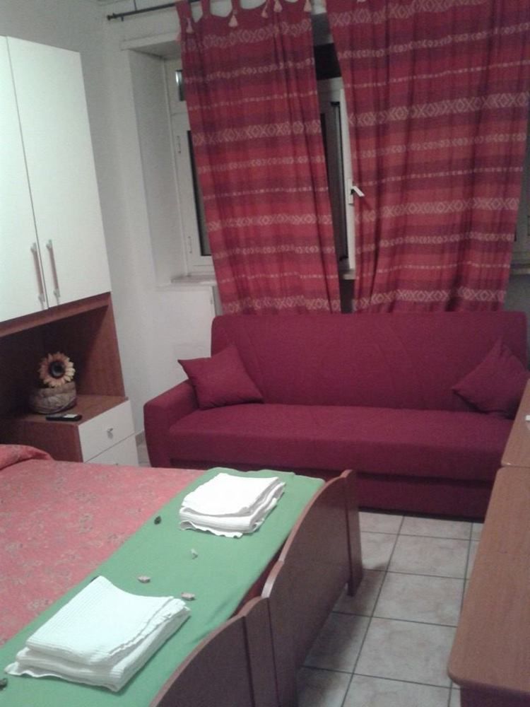 B&B Piazza Ragusa Рим Екстериор снимка
